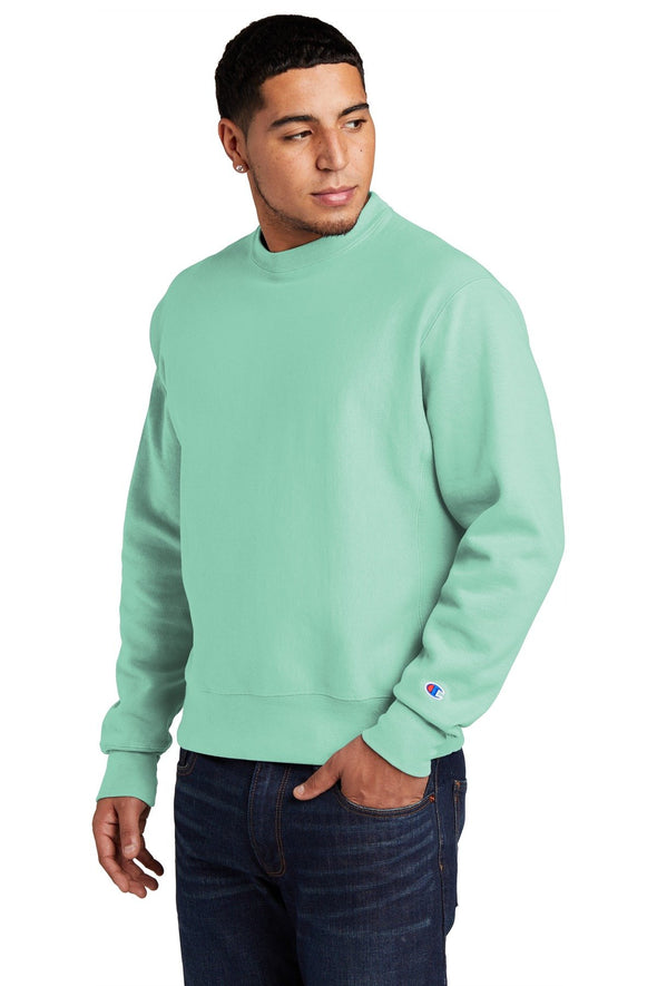 Champion Reverse Weave Garment-Dyed Crewneck Sweatshirt. GDS149